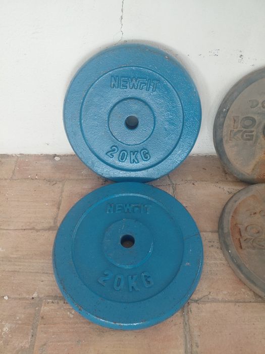Conjunto musculação – 110 kg + barras e acessórios