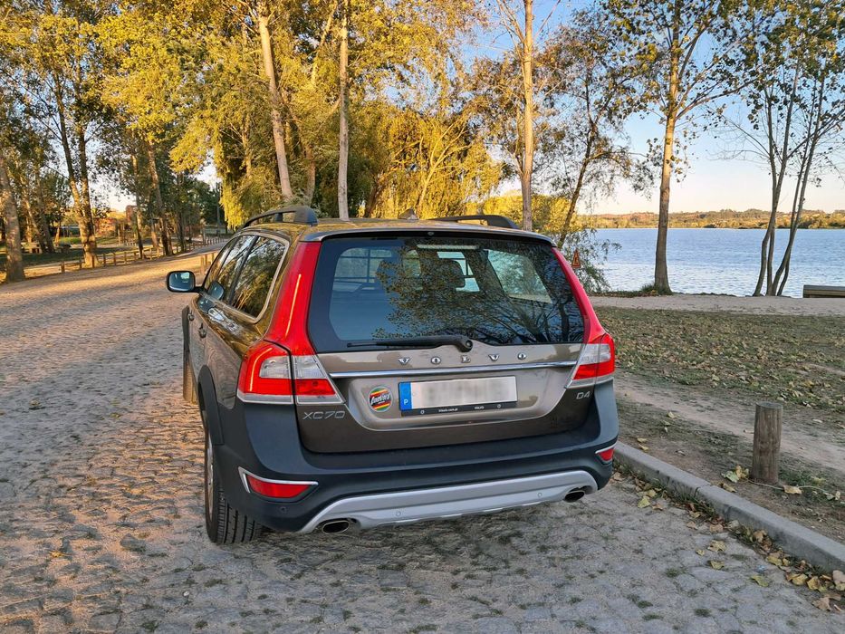 Carrinha XC70 2.0 D4 Momentum Geartronic — photo 4