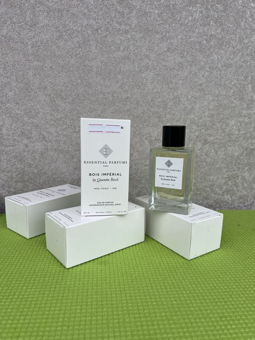 Essential Parfums  Bois Imperial
