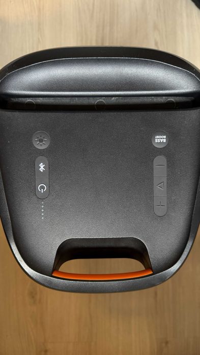 JBL PartyBox 100 - Coluna de Som Bluetooth