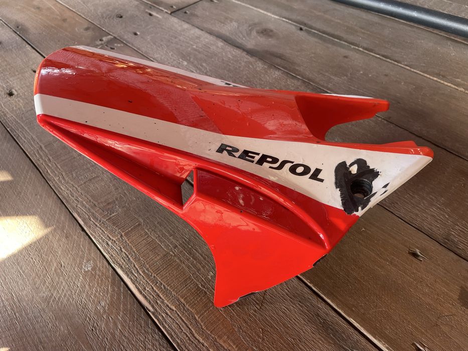 Заднє крило (хаггер) Хонда HONDA CBR 1000