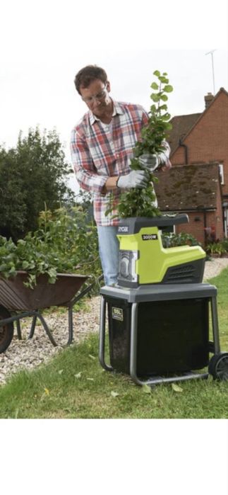 Электрический садовый измельчитель Ryobi RSH 2545 B