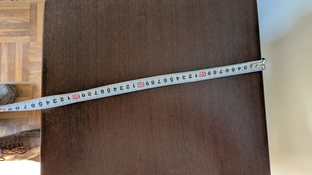 2 mesa de cabeceira em madeira