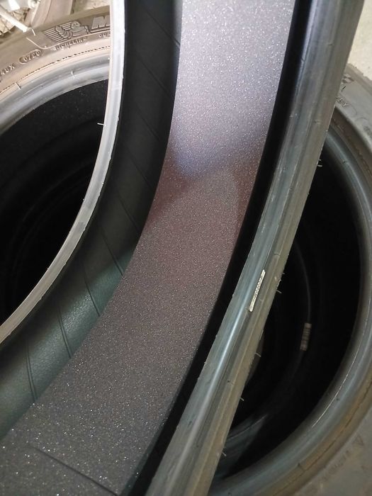 4 Pneus 235/45R18 Michelin Tesla