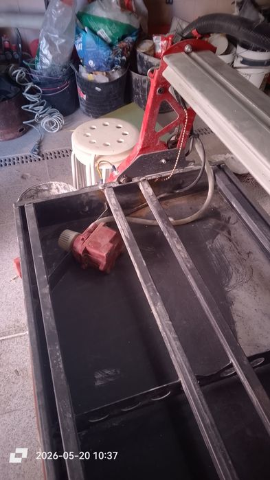 Vendo máquina de cortar cerâmica da marca ruby