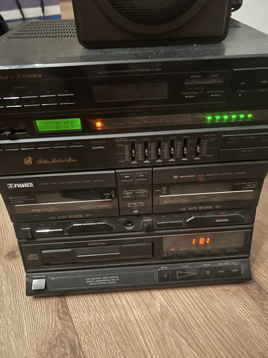 Zestaw Audio Fisher plus 2 kolumny