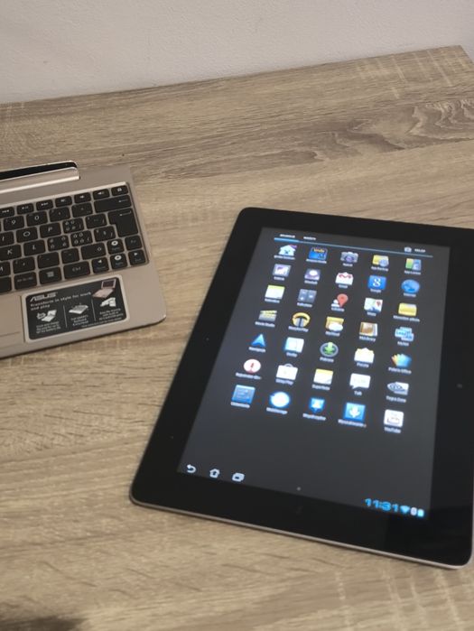 Tablet Asus 32gb/2gb ram /ład/klawiatura