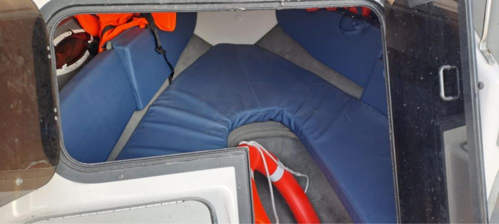 Łódź Motorowa Four winns Sundowner205