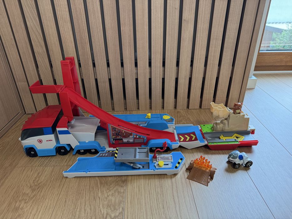 Patrolowiec / autobus PSI PATROL, pojazd Patroller 2