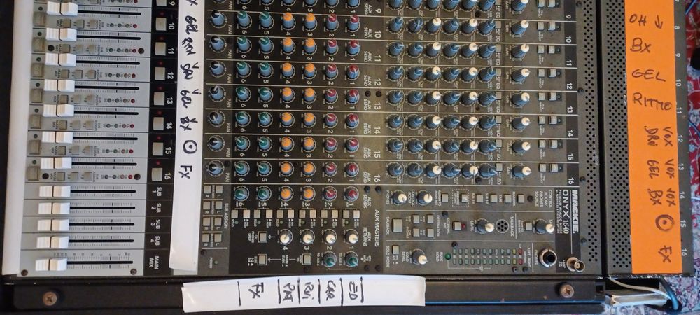 Mesa de Mistura Mackie Onyx 1640 com FireWire e case