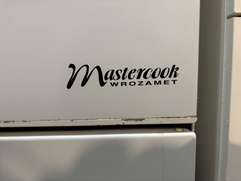 Kuchenka gazowa z piecem elektrycznym