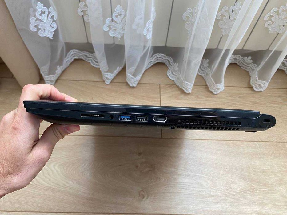 Ноутбук Toshiba Satellite C70-C-182 (17.3, i3-5015 4x2.1, 8Gb, 256Gb)