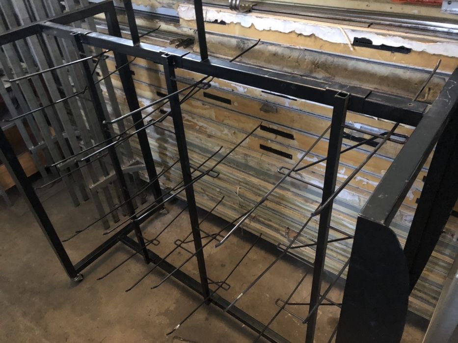 Expositor 41 braços com rodas desmontável