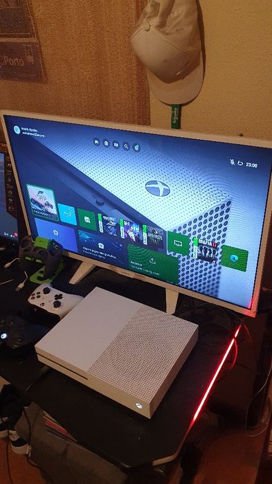 Xbox one s 500 gigas usada