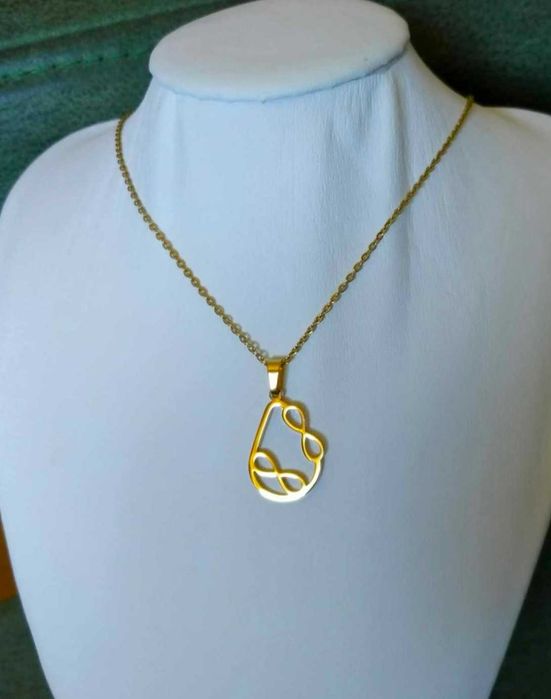 Colar Aço Dourado Oval c/ Infinitos NOVO