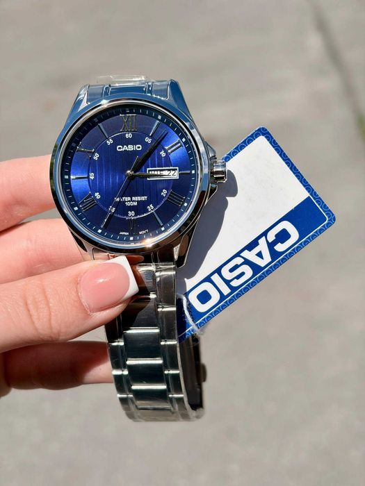 Чоловічий годинник CASIO COLLECTION MTP-1384D (білий, синій або чорний)