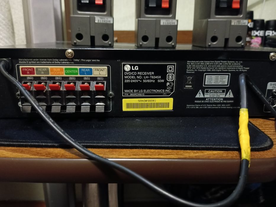 Продаю  DVD  програвач  домашній кінотеатр LG LH-T6346X комплект з кол