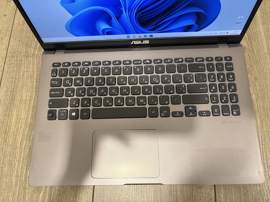 Сучсний ноутбук Asus. 12Gb DDR4. Ryzen 3, Kingston Nvme 256Gb.