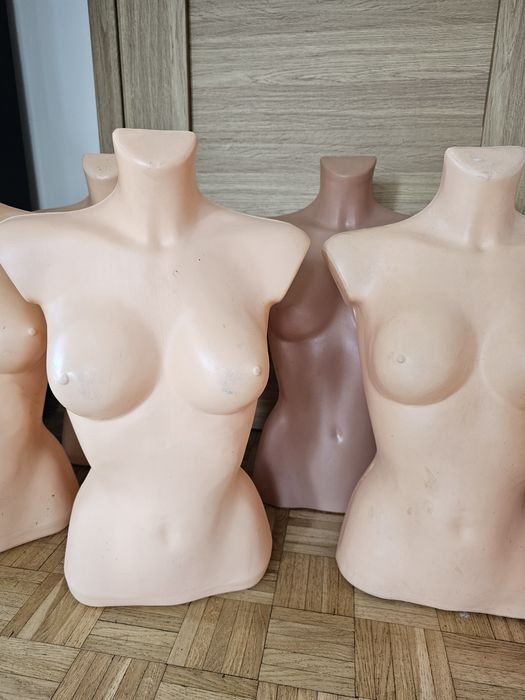 Manekiny tors kobiecy plastikowy