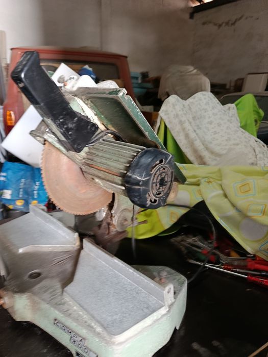 Maquina cortar alumínio