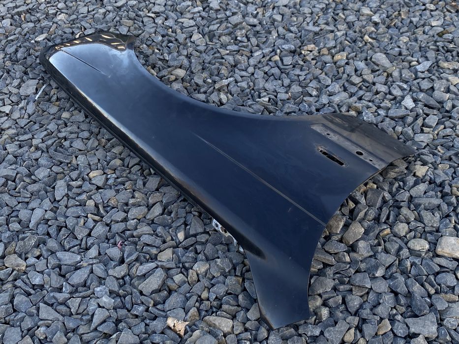 Правое Крыло BMW E39 Чорний колір Праве Крило БМВ Чорне Black Sapphir