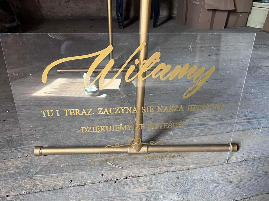 Stojak rama złoty tablica powitalna i plan stołów wesele dodatki