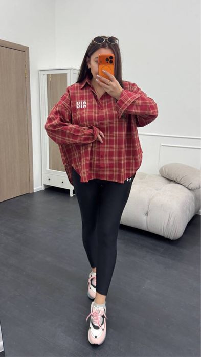 Жіноча стильна сорочка у клітинку