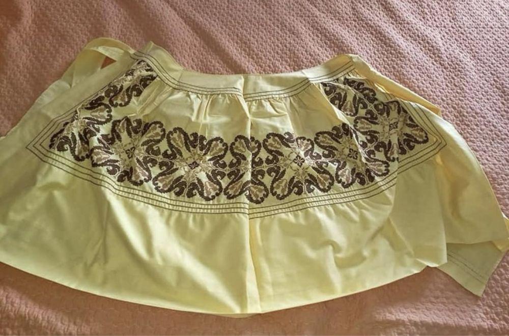 Aventais bordados tradicionais nazare