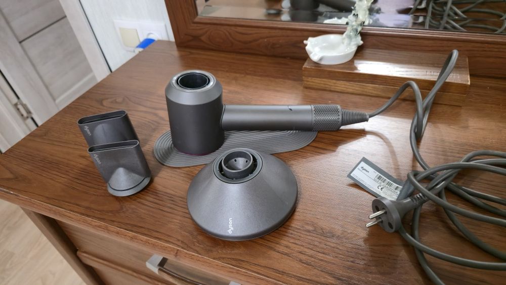 Фен дайсон ,оригинал