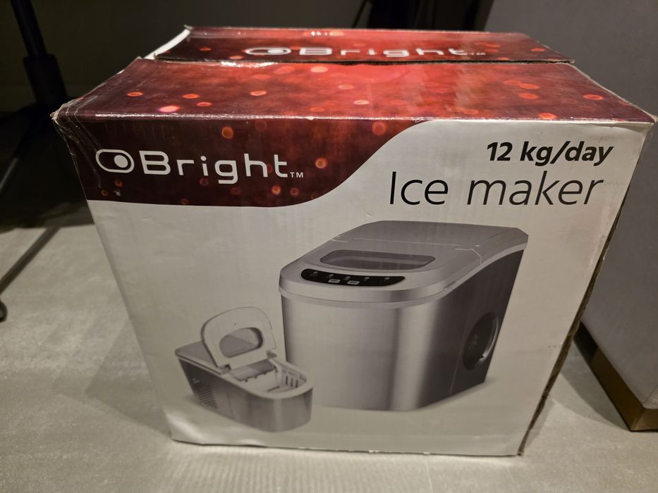 Kostkarka do lodu Bright uzywana kilka razy na impreze.