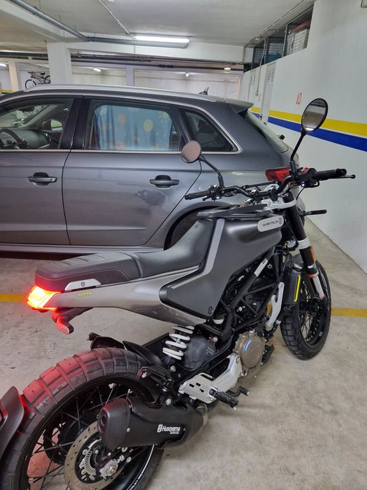 Husqvarna svartpilen 125 05/2024 (4741 km)