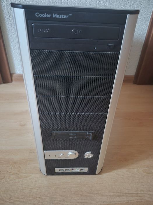 Komputer Stacjonarny Cooler Master, 16GB RAM, Grafika Radeon HD 7900, SSD