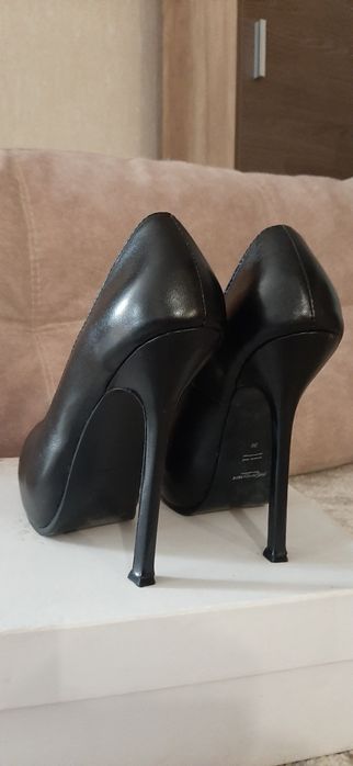 Кожаные туфли YvesSaintLaurent