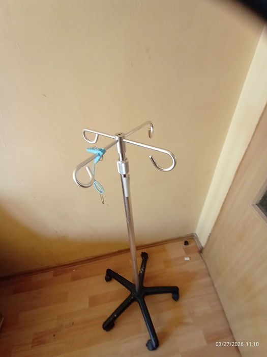 Stojak do kroplowek,pomp zywieniowych