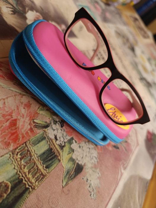 Детские очки для просмотра  гаджетов