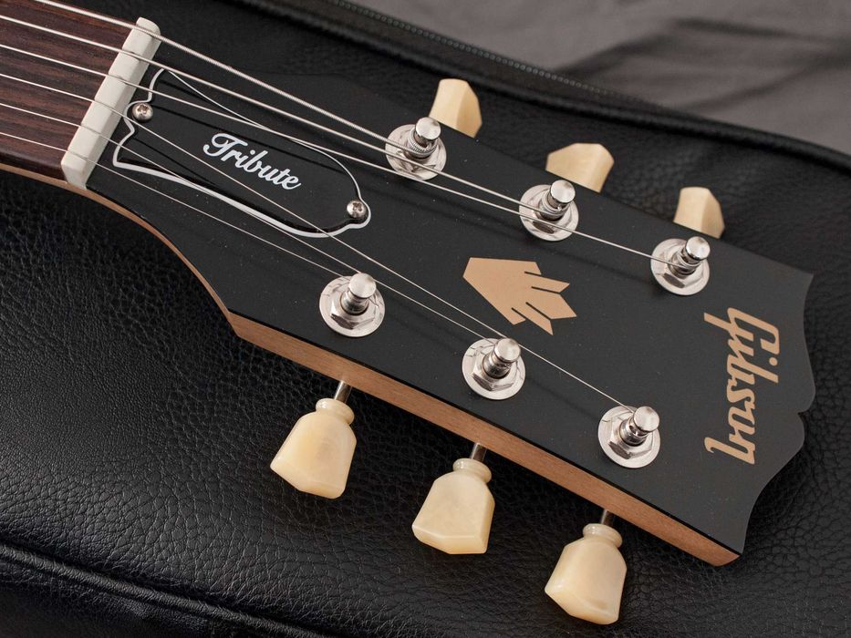 Gibson SG Tribute Natural Walnut + Saco