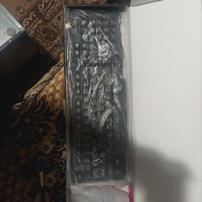 Продам комплект клавиатура Миша