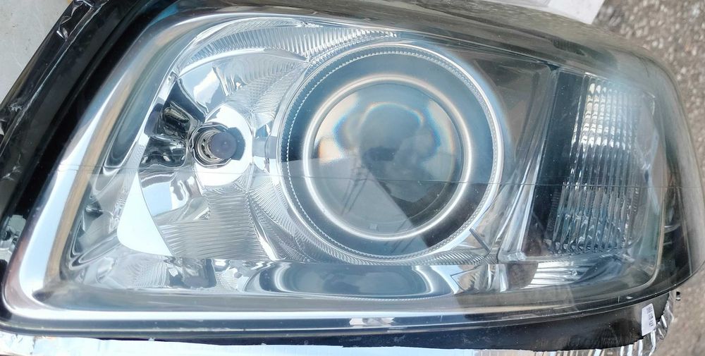Ótica ou Farol Bi-xénon "Original" Opel Insígnia