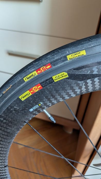 Koła karbonowe Mavic Cosmic CXR 60 C 700c
