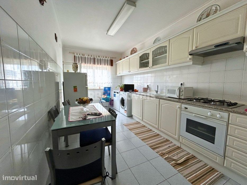 Apartamento T2 no centro do Entroncamento — São João Baptista, Santarém