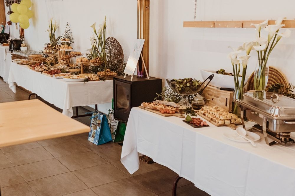 Ler Descrição pf. Espaço para festas ou eventos, aluguer de mesas, pai