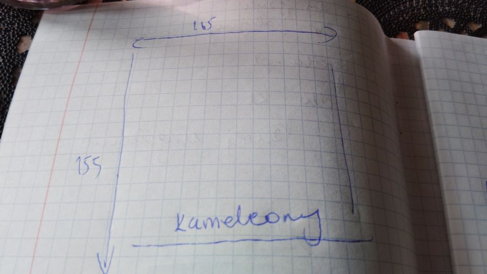 Zestaw firanek i zasłon.