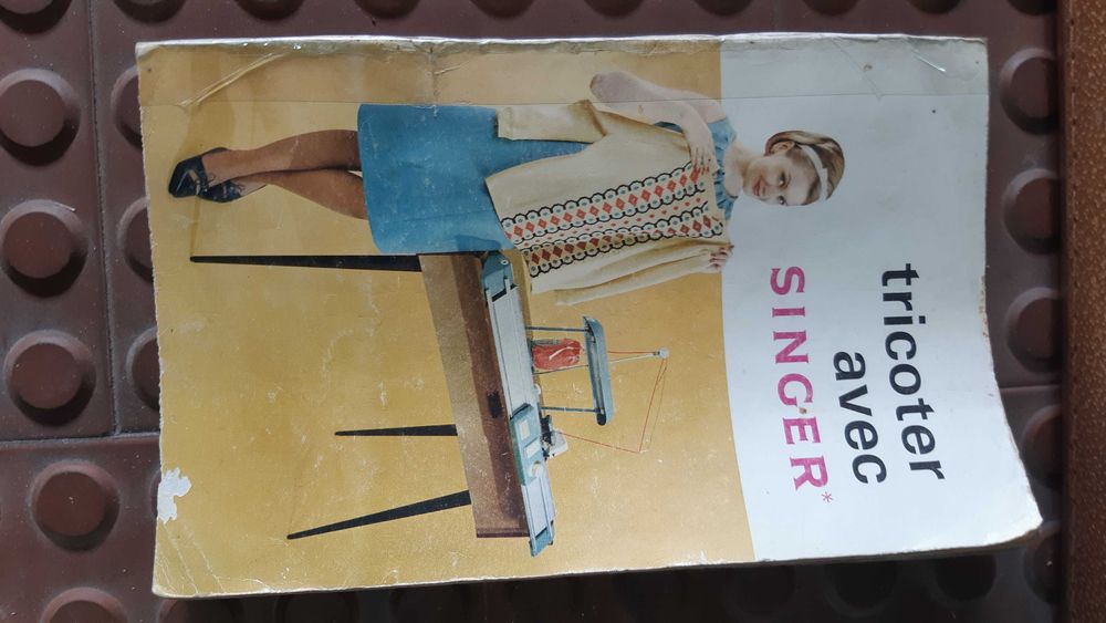 Máquina de Tricotar SINGER vintage