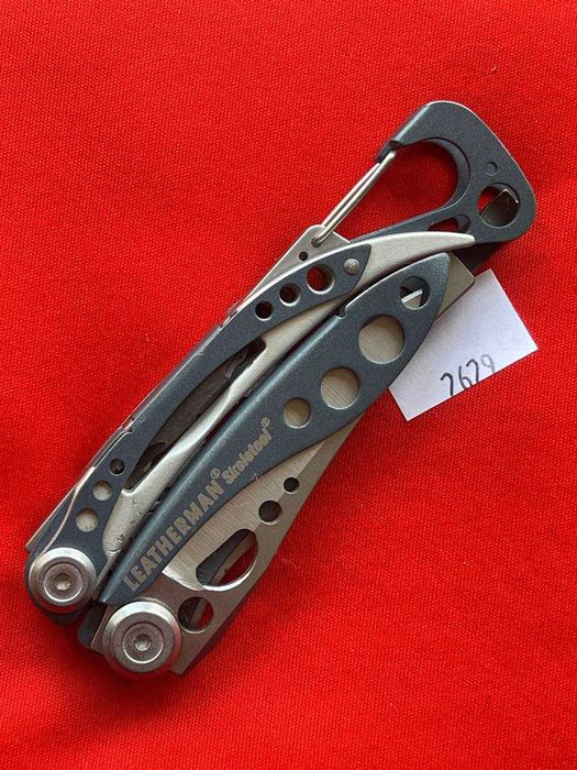 Мультитул Leatherman Skeletool  0.2629