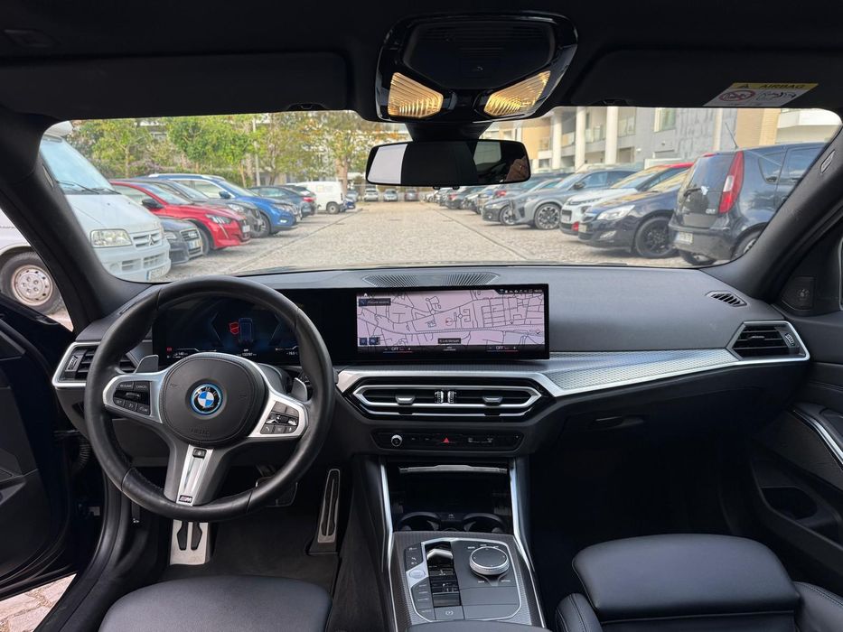 BMW 330 — fotografia 12