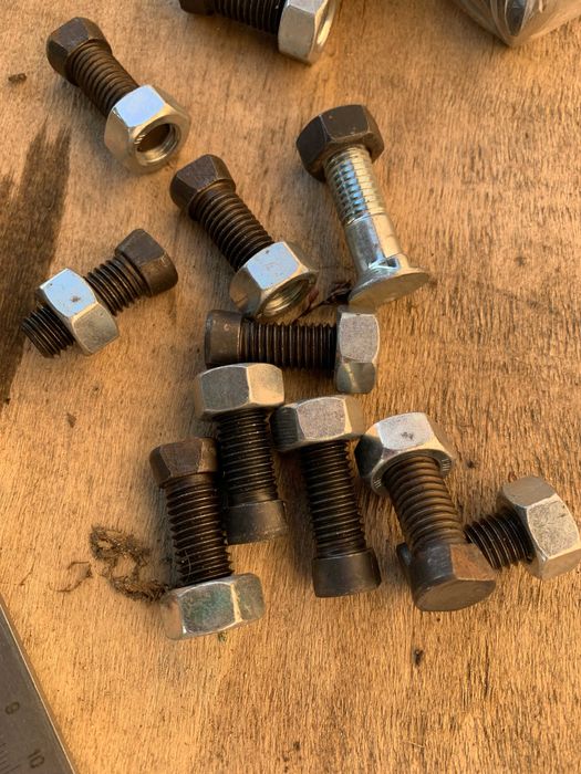 Болт Лемешной с гайкой