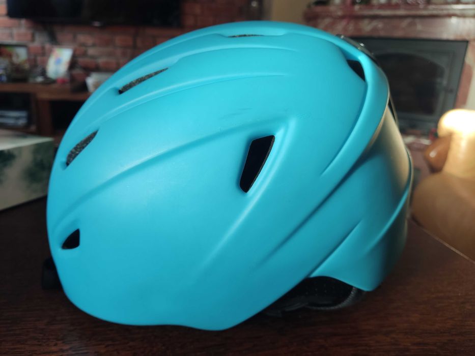 Narciarski kask dla dzieci