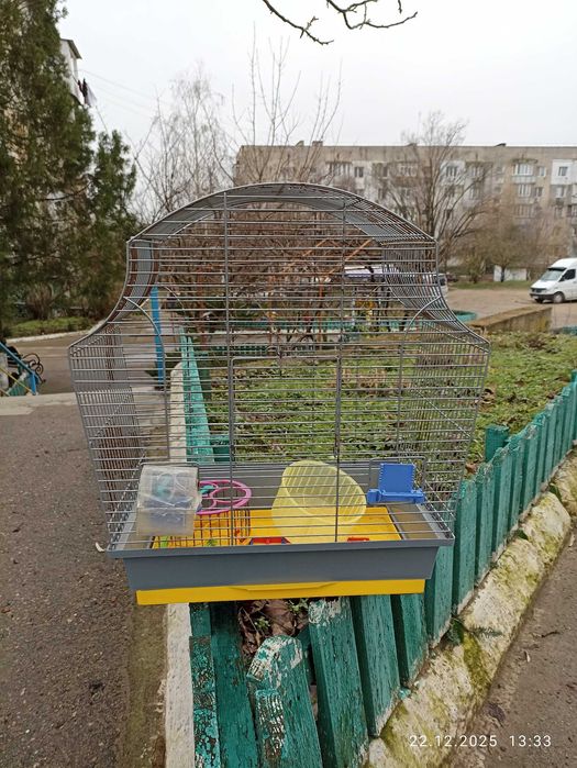 Клетка для попугаев