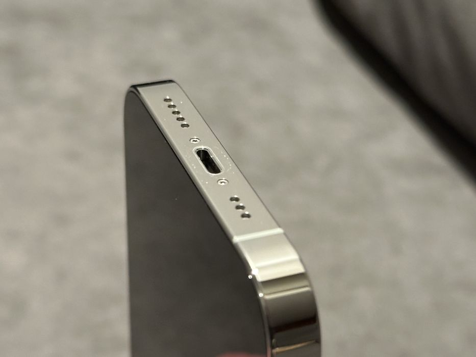 Apple iPhone 13 Pro 256 GB srebrny / stan idealny