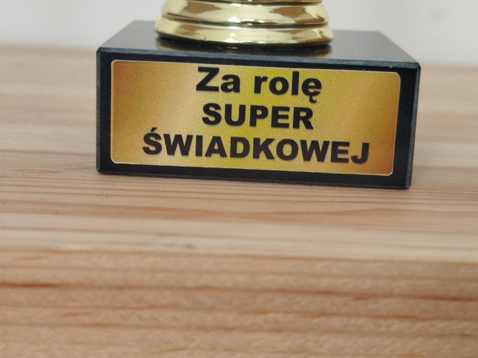 Statuetka prezentowa